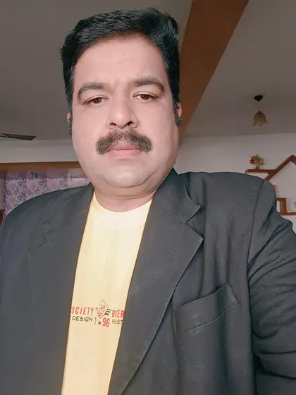 A selfie from the 'Gouripurada Gayyaligalu' set.
