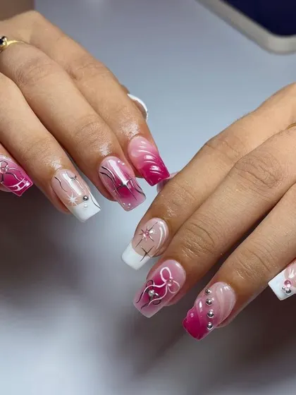 The full view of this intricate pink and white abstract set.