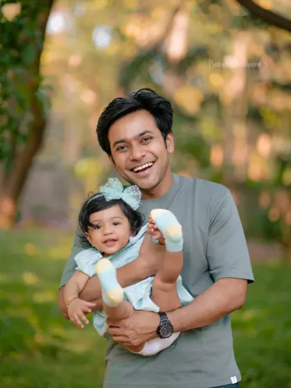 Daddy’s little bundle of joy. Every laugh, every hug, every moment is a treasure we love to capture.