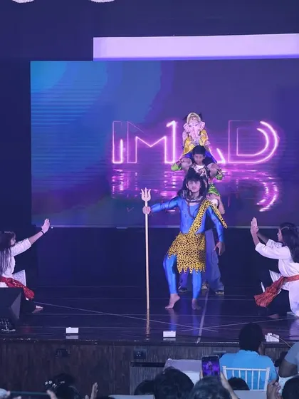 A complex formation from the Shiv prayer dance, involving lifts and symbolic poses to tell a devotional story.