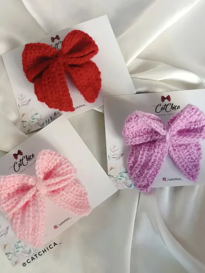 Elevate your style with our charming sailor bows, available in scarlet red, baby pink, and lavender purple.