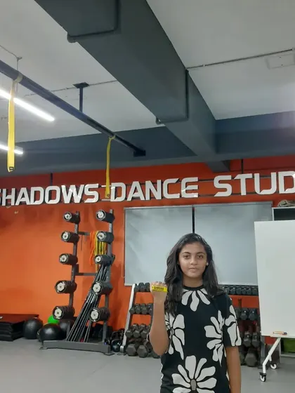 Hemanya earned her yellow band for a wonderful performance in the advanced level. Congratulations on this achievement.