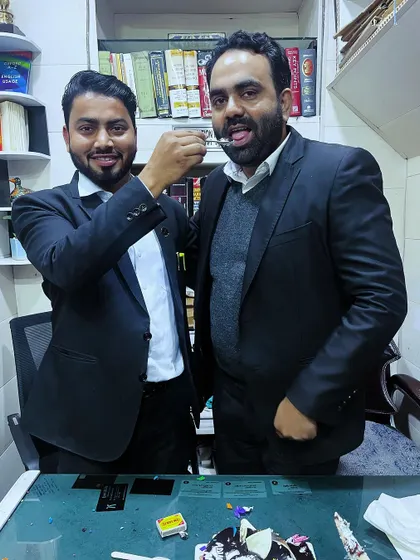 More moments from my mentor's birthday celebration in the office.