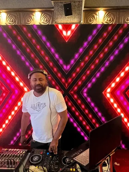 At a fun Goan wedding, bringing some Konkani and Goan vibes to the party. The custom LED backdrop added to the fantastic atmosphere of the event.