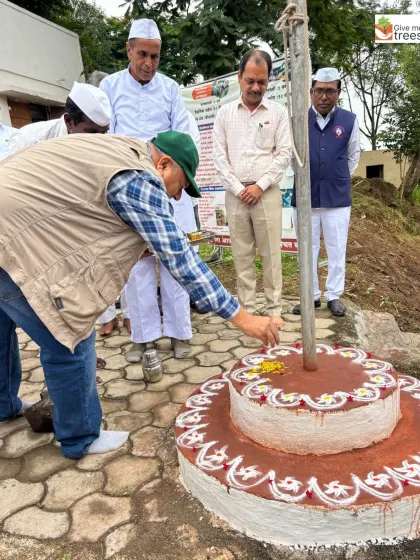 Participating in the flag hoisting ceremony. This symbolic act connects our love for the country with our love for its land and nature.