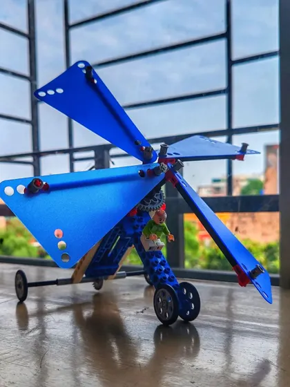 A duplicate of ID 209, this image shows a student's creative and functional gyrocopter model.
