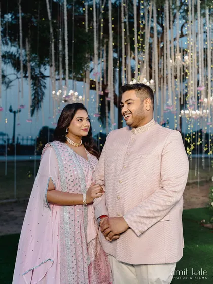 Another beautiful moment from the engagement, with the bride's makeup looking perfect.