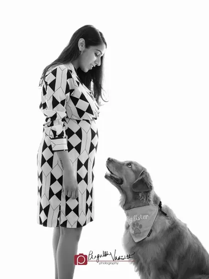 The black and white version of the previous shot, adding a touch of timeless elegance to this special moment.