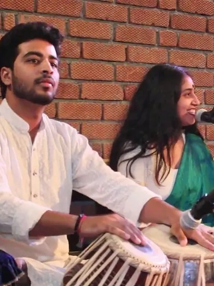 A close-up of the musical interaction during the Bangalore mehfil.