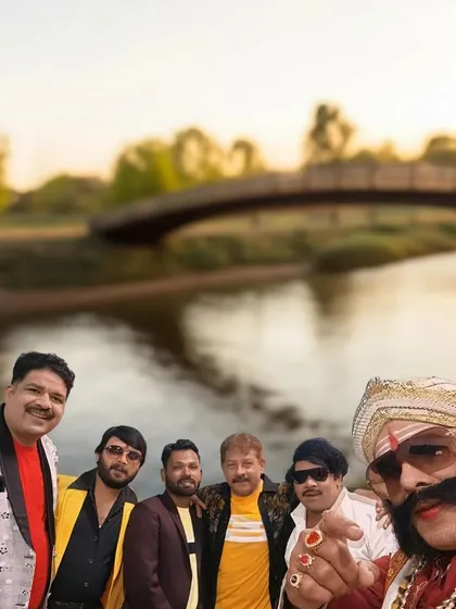 A fun, edited picture with my artist friends, created by a fan. It's always nice to see such creative gestures.
