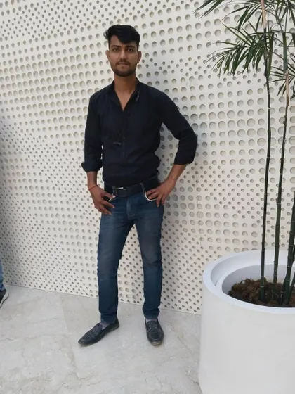 I am a professional installer dedicated to providing the best security solutions. I am always available to discuss your needs and find the right system for you.