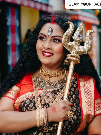 Wishing everyone a happy Durga Puja with this festive look. The makeup is designed to be powerful and symbolic, celebrating the strength and beauty of the goddess.