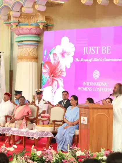 Gurudev addresses the International Women's Conference. He speaks on the importance of inner strength and the role of women in creating a better society.