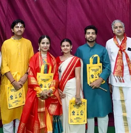 The full group of dancers and musicians after our performance in Delhi.