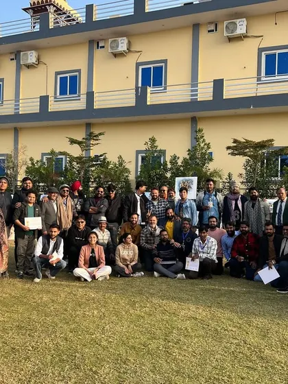 A large group photo of all the participating artists from across the country at the camp in Ajmer.