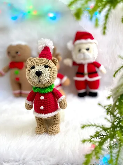 My Christmas collection is here! This festive set includes Santa Claus, a reindeer, a gingerbread man, and a Christmas teddy bear. They are perfect as gifts or to decorate your home for the holidays.