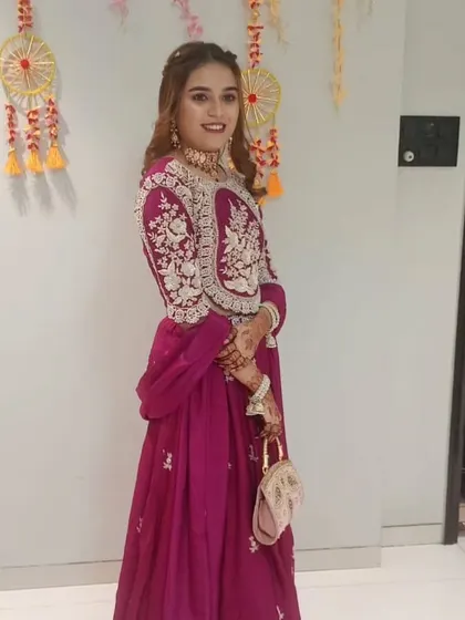 Another view of my client looking festive and bright. The choker sits perfectly and adds a touch of royalty to her look.