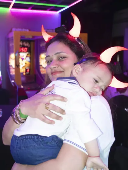 Even the littlest guests get tired after a long party. I stay to capture all moments, from the high-energy fun to the quiet, sleepy cuddles at the end.