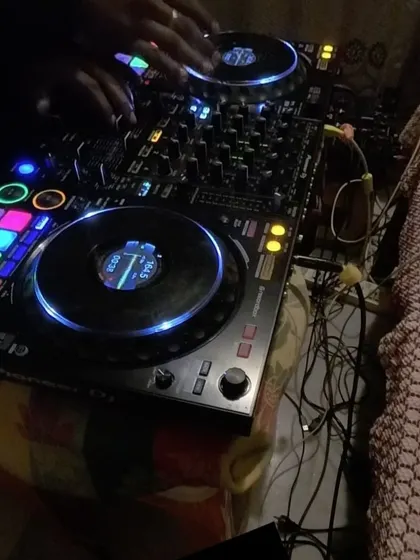A close-up of my hands working the jog wheel and pads during a fun practice session.