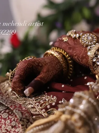 A close-up of the bridal stain. The color is deep and consistent, even on the intricate parts of the design.