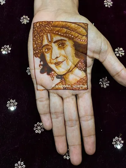 A finished portrait of the actor Sumedh Mudgalkar, who perfectly embodies the face of Shree Krishna for many. This was created during a portrait workshop to celebrate his work and as a devotional piece.