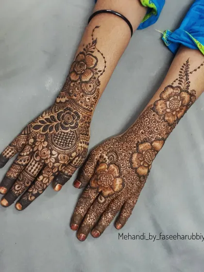 A side-by-side comparison of the fresh henna paste and the resulting stain.
