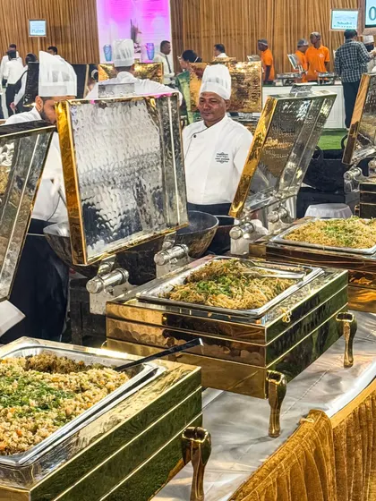 Our chefs at the Oriental food counter, ready to serve a variety of delicious Asian dishes. We bring a world of flavours to your event, all prepared with expertise and care.