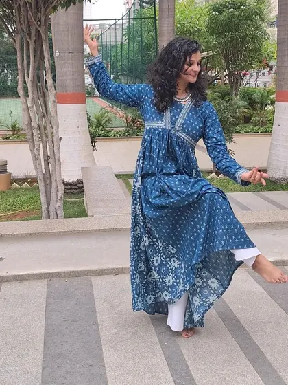 Another angle of the same pose, capturing the movement and grace of the dance form.