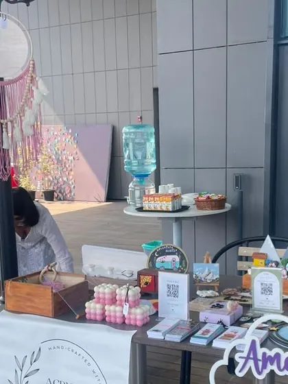 Another shot from my first market stall event. Setting everything up and seeing it all come together was a dream come true.