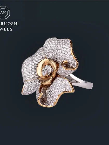 Command attention with our captivating rose-shaped ring, meticulously crafted with pavé-set natural round diamonds. Be admired for your exquisite taste with this elegant masterpiece.