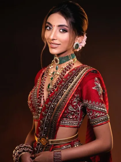 A happy bride in my signature look. Join my course to learn how to create this for your clients.