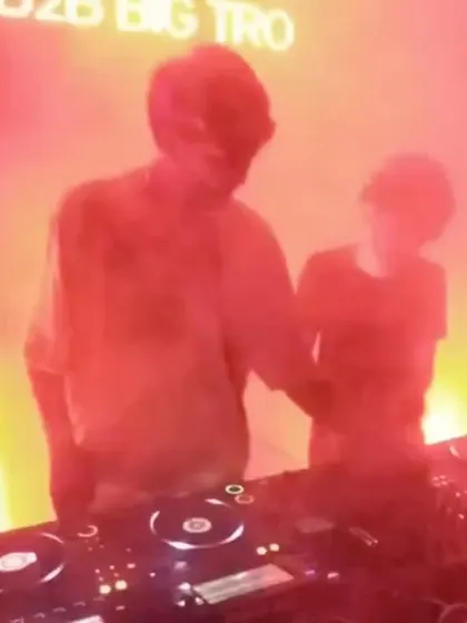 A hazy, atmospheric shot of our b2b set.