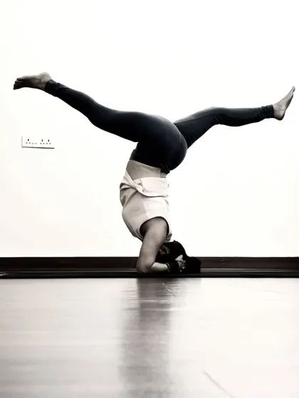 Always in love with inversions. This headstand variation with split legs challenges balance and opens the hips, showing the creative possibilities within the practice.