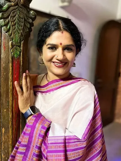 A quiet moment during Navaratri. My home is filled with art and culture, reflecting the world I inhabit as a dancer. These elements constantly influence my creative process.