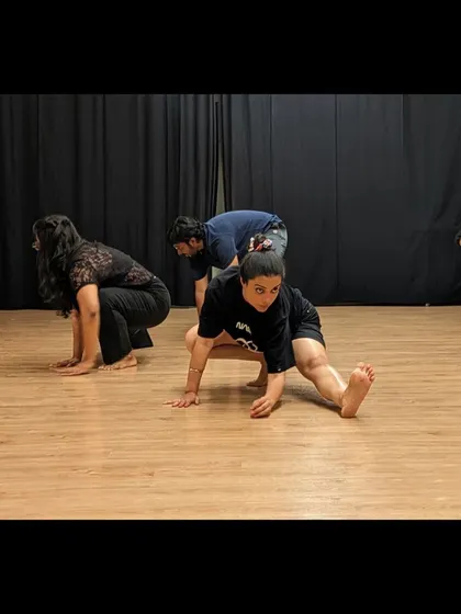 Kickstart your journey in contemporary dance. This image captures the focus and determination of our students in our basic contemporary class.
