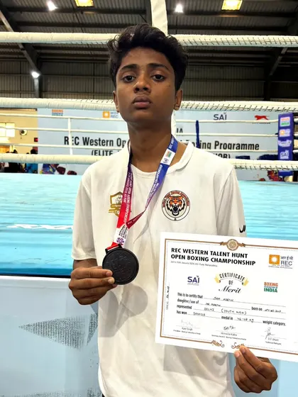 This young athlete clinched a bronze medal through exceptional skill and determination in Pune.