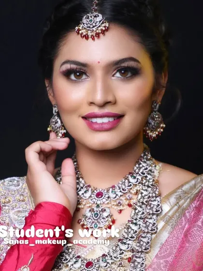 Stunning makeover done by my student Preethu. This South Indian reception look is a testament to her hard work and the skills she learned at the academy.