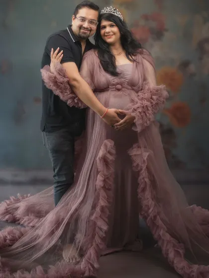 Love is growing. This precious moment for the soon-to-be parents is captured with a serene and intimate atmosphere, resulting in pure magic.
