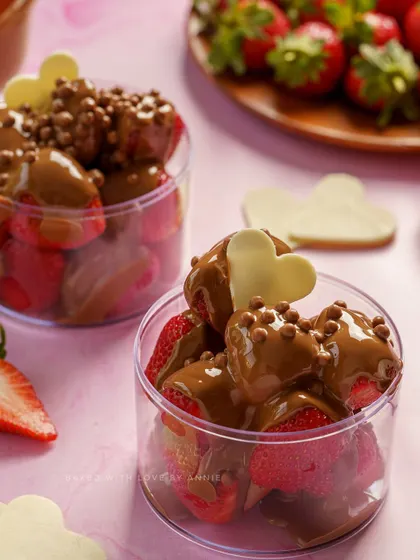 Your last chance to enjoy the season's best. My Milk Chocolate Coated Strawberry Tubs are a bestseller, featuring fresh strawberries and decadent Belgian milk chocolate.