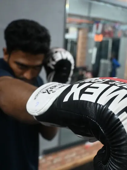 A first-person perspective of facing a boxer. We train our students to be comfortable and effective from every angle.