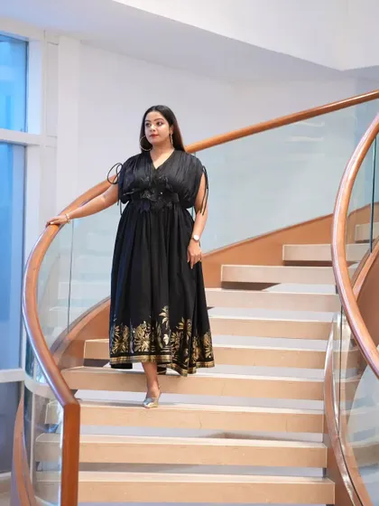A composed shot at the Fracto Prop event, showcasing the elegant venue. The choice of venue is crucial for corporate events, and I always make sure to blend in seamlessly with the environment.