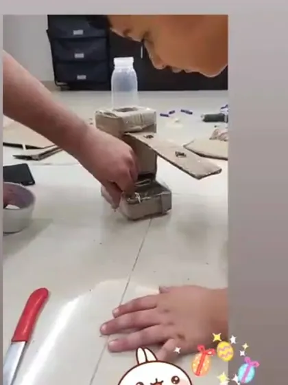 This DIY candy dispenser was a huge hit. Using just cardboard and a small bottle, the children learned to construct a simple machine that really works. It was an engaging, hands-on project that taught them about mechanics in a fun and rewarding way.