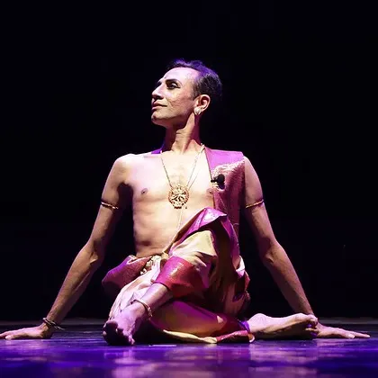 A seated pose from "Ṛtu Vismruthi," where I am in a moment of quiet contemplation. Even in stillness, the dance continues through expression and presence.
