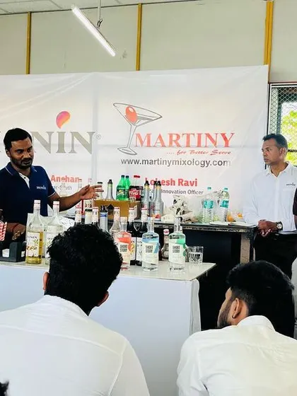 An interactive Q&A session during a workshop, where students can learn directly from beverage industry experts.