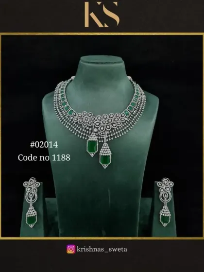 A classic emerald green version of our American Diamond bridal set.