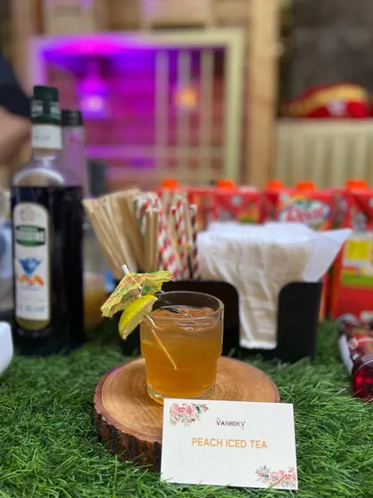 Simple, classic, and always refreshing. Our Peach Iced Tea is a perfect beverage for daytime events, conferences, and hi-tea parties, served chilled with a slice of lemon.
