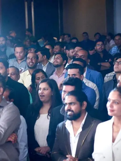 A shot of the engaged audience at our collaboration event with Sanya Infrastructure. We were delighted by the presence of so many investors and dealers, who are a valuable part of our growth.