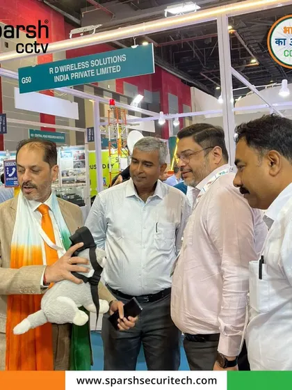 Our founder, Sanjeev Sehgal, demonstrates the Shwaanetra dog-mounted camera system, a unique solution that drew great interest at the Traffic InfraTech Expo.