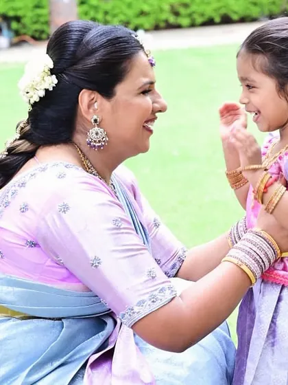 A heartwarming moment between mother and daughter. I created a soft, pretty look for Viharika that was perfect for this family event and looked beautiful in candid photos.