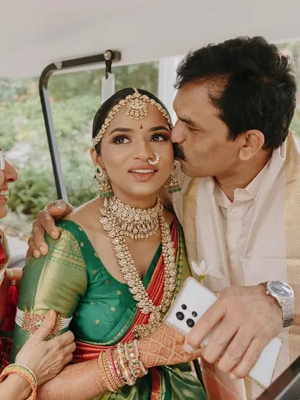 A precious moment captured between the bride and her parents during her Mahuratham ceremony. For her South Indian bridal look, I focused on traditional elements like a defined eye and radiant skin that would last through all the emotional and happy moments.